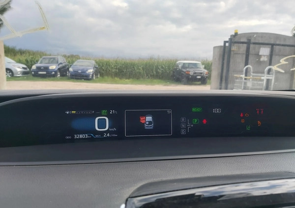 Toyota Prius cena 69900 przebieg: 32803, rok produkcji 2018 z Pyskowice małe 137